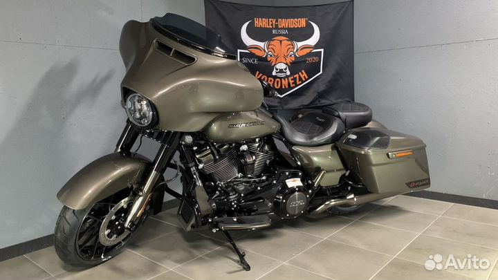 Harley-davidson CVO Street Glide 117