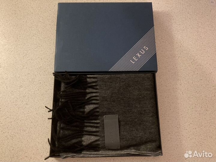 Шарф Lexus Progressive