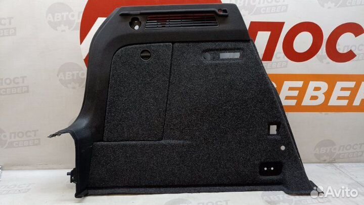 Обшивка багажника левая Volkswagen Tiguan 5N1 cawa