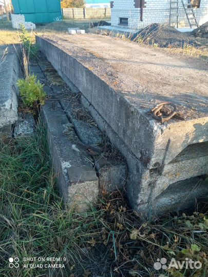 Бетонные плиты, блоки