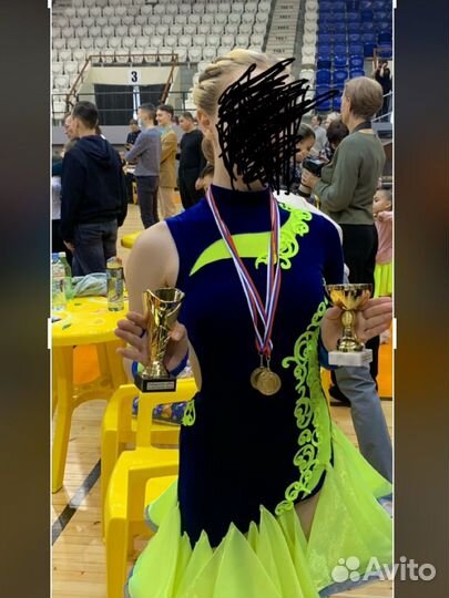 Платьедля бальных танцев ю1