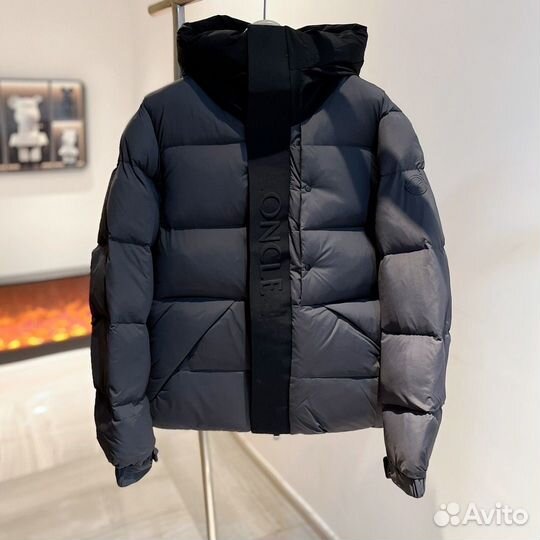 Пуховик Moncler Madeira