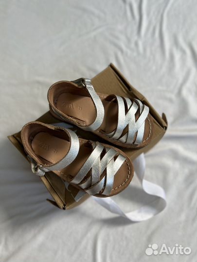 Сандалии для девочки 21 размер zara