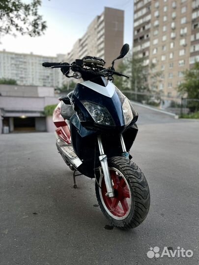 Скутер Stels Vortex 150