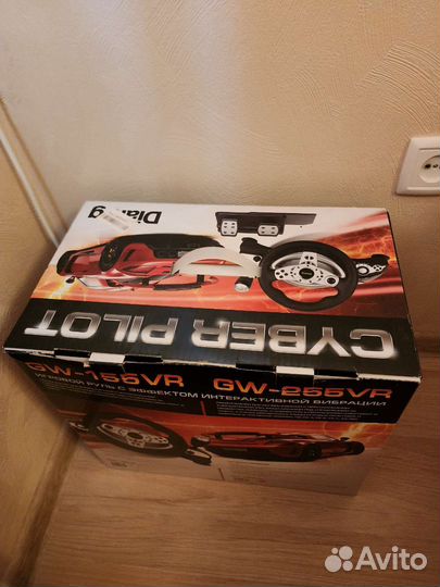 Игровой руль с педалями