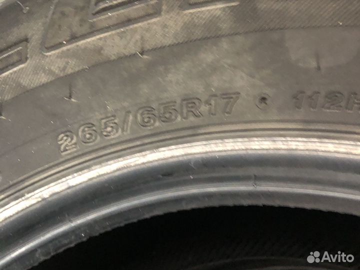 Bridgestone Dueler H/T 843 265/65 R17