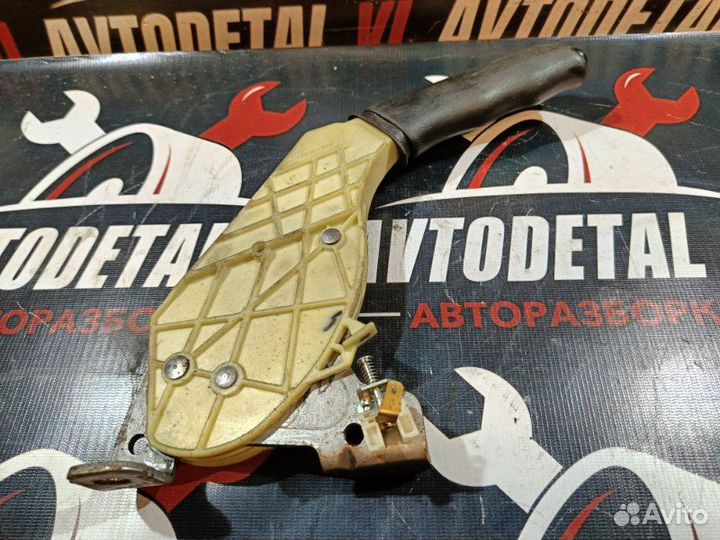 Ручник Ford Focus 1 седан 2001-2007