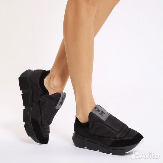 Кроссовки VIC Matie