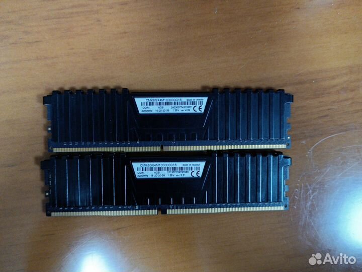 Оперативная память Corsair vengeance lpx 16gb 8x2