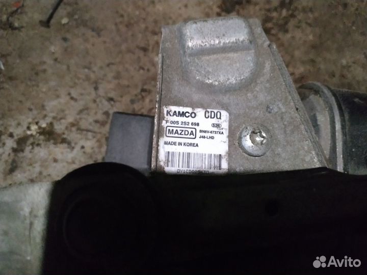 Трапеция стеклоочистителя Мазда 3