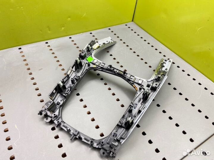 Накладка консоли Bmw X7 G07 N57D30 2019