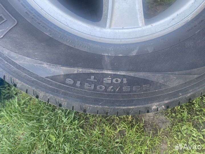 Kumho Road Venture ST KL11 235/70 R16