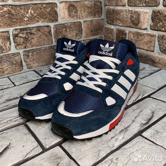 Кроссовки мужские adidas