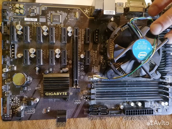 Материнская плата с процессором