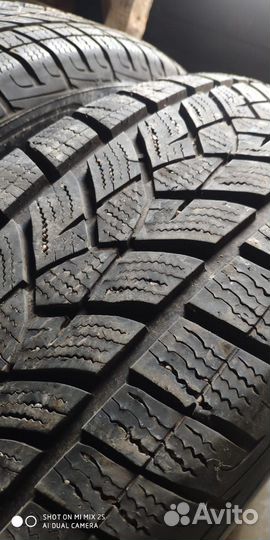 Goodyear UltraGrip Performance+ SUV 235/65 R17