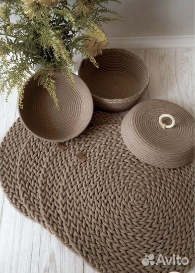 Салфетки сервировочные вязаные