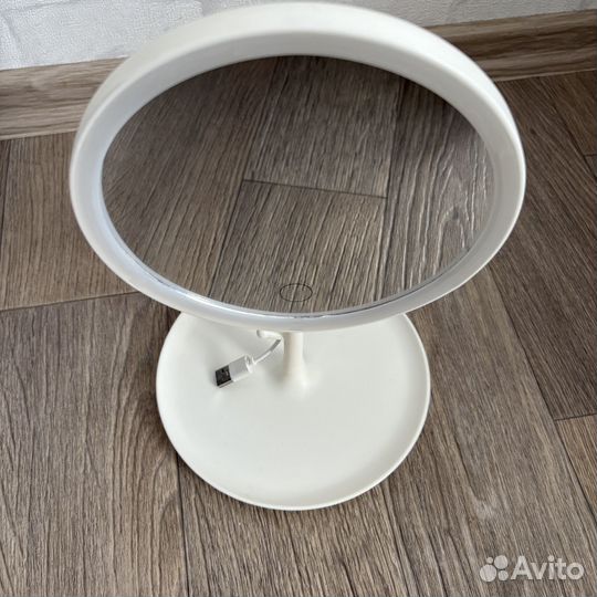 Зеркало с подсветкой