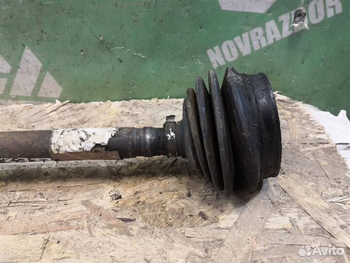 Полуось передняя правая Митсубиси Галант 8