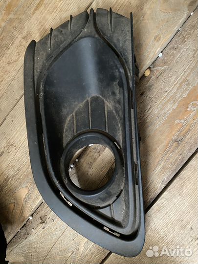 Окантовка фары Renault Logan 2012-2018