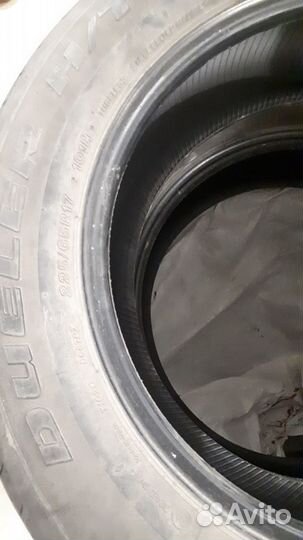 Bridgestone Dueler H/T 687 225/65 R17