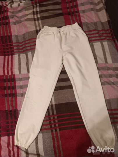 Спортивный костюм женский