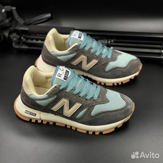 Кроссовки new balance 1300
