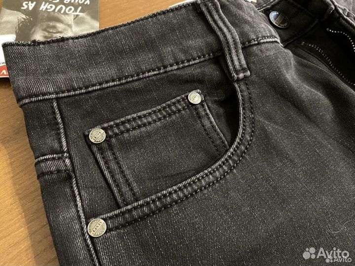 Джинсы Levis утепленные флисом убийцы конкурентов