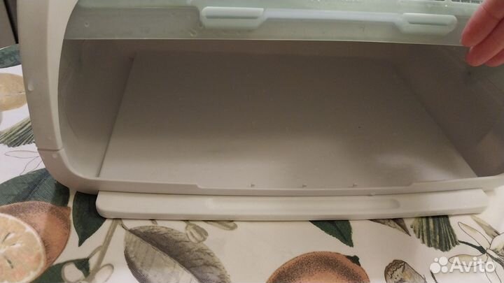 Хлебница Tapperware б/у