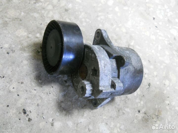 W203 Ролик натяжителя Mercedes