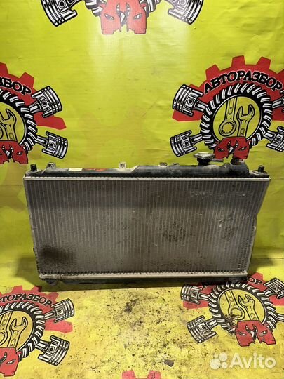 Радиатор охлаждения Kia Spectra
