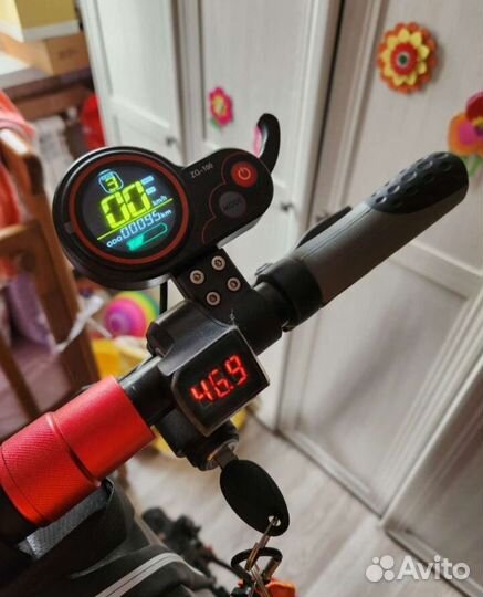 Самокат взрослый электрический