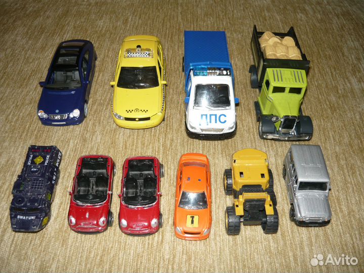 Машинки металлические (пакетом) 22шт