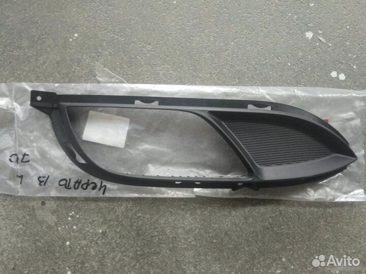 Накладка туманки решетка птф Kia Cerato 2013