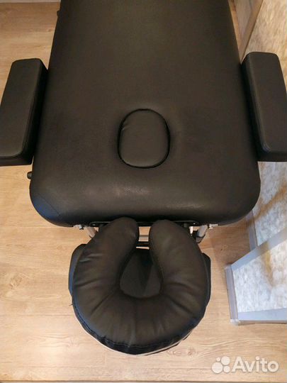 Массажный стол