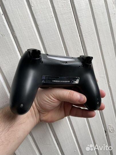 Sony PS4 геймпад