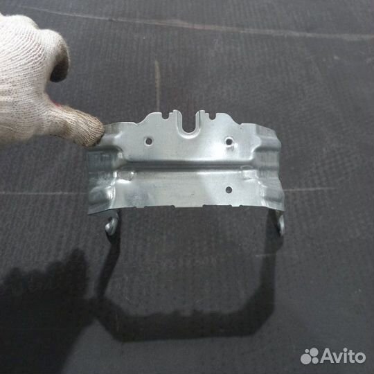 Кронштейн Mercedes-Benz Ml W166 M157 2013