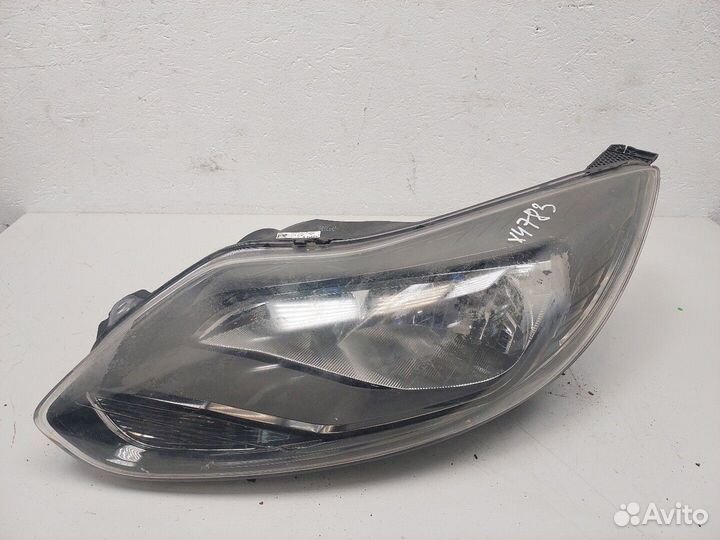 Фара (передняя) Ford Focus 3, 2011