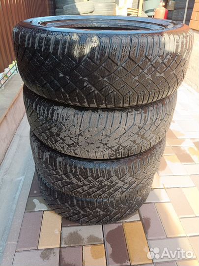 Continental ContiWorldContact 215/65 R17