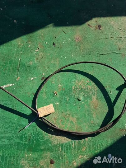 Трос капота Опель Вектра В