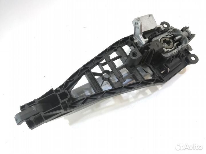 Ручка передняя правая Opel Astra H