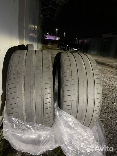Vredestein Ultrac Vorti 245/45 R19 и 275/40 R19