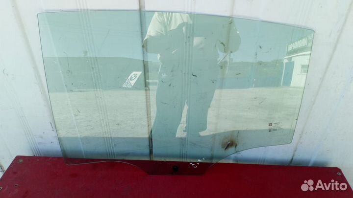 Стекло задней двери Opel Insignia