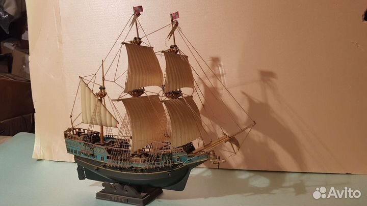 Модель парусника Орел СССР пластик