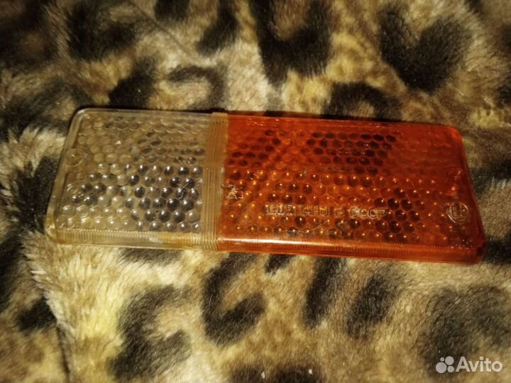 Стекло поворотника на ниву