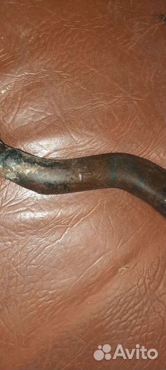 Продам передний левый рычаг на тойота альтеза