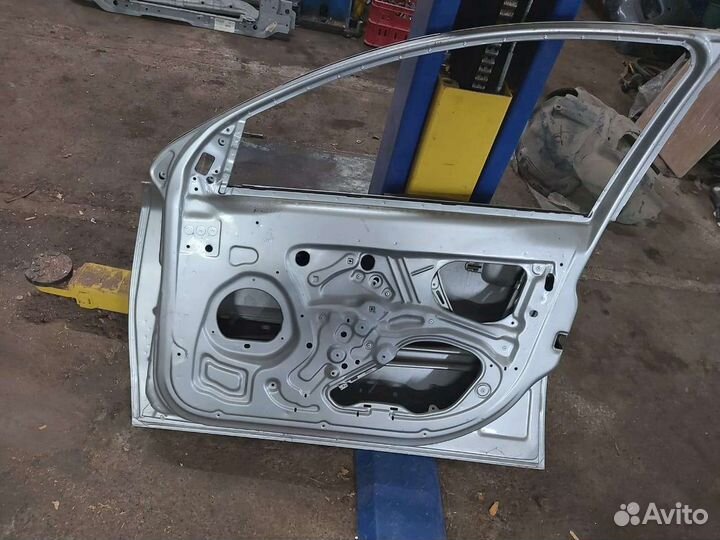 Дверь opel vectra передняя правая. новая