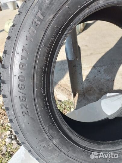 Kumho WinterCraft SUV Ice WS31 225/60 R17 103T