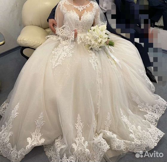 Свадебное платье