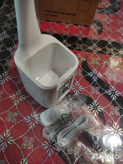 Настольная лампа