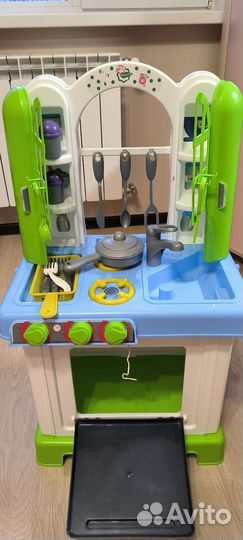 Детская кухня+подарок наст игра